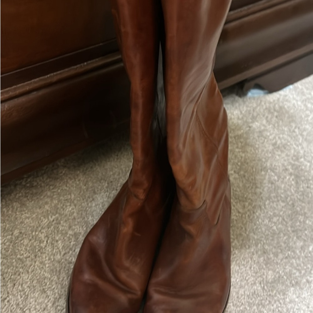 Beautiful cognac Frye women's boots